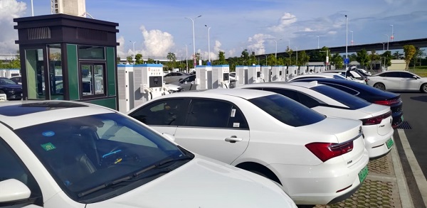 ธุรกิจส่งออกรถยนต์พลังงานใหม่ของเรากำลังก้าวหน้าอย่างต่อเนื่อง